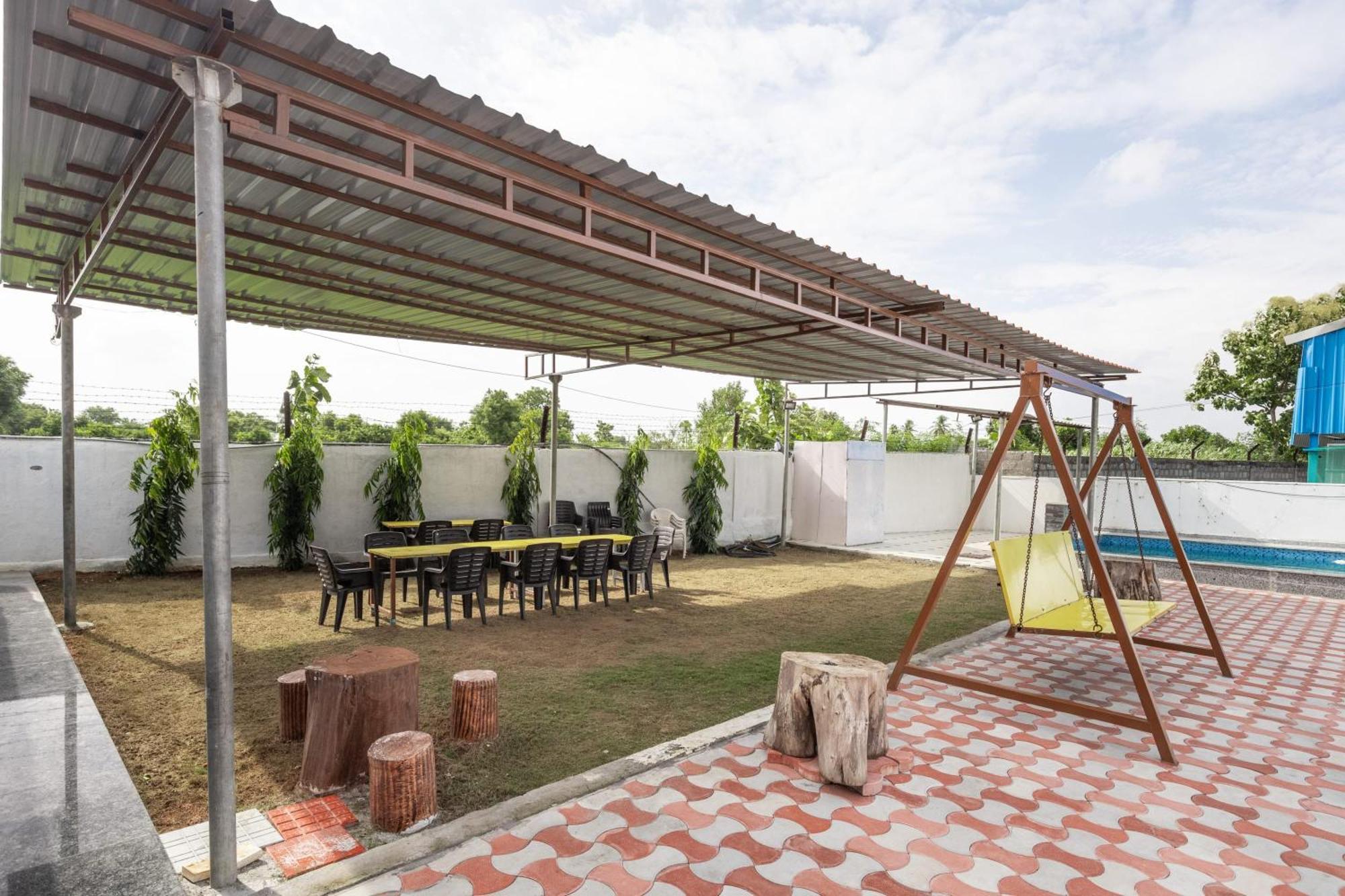 Aqua Lagoon Villa By Secret Turtle Pvt Pool Private Lawn 세쿤데라바드 외부 사진